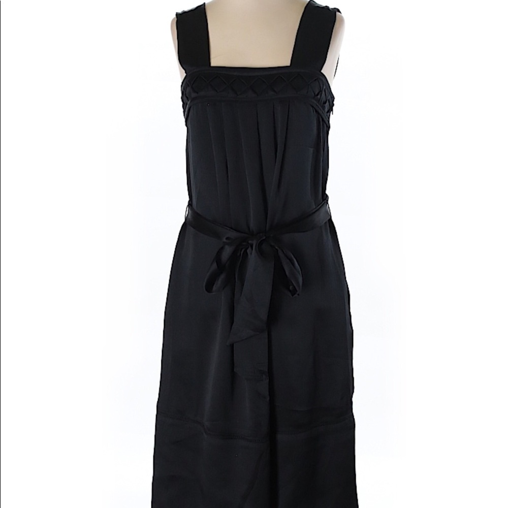 ⭐️ Banana Republic little black dress lace belt